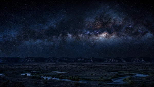 The Milky Way over the Bryce Canyon pyramid field